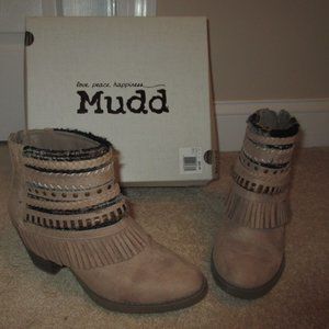 BOOTS - Mudd - Bongos - Natural - Size 8.5M